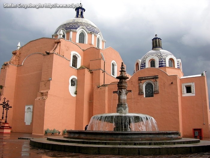 Tlaxcala De kleurrijke en met tegels gedecoreerde kerk van Parroquia de San José in Tlaxcala. Stefan Cruysberghs